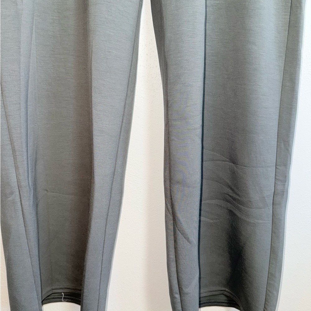 Maurices Cloud Scuba Wide Leg Sweatpants Sage Green High Rise NWT Large Women’s - Picture 5 of 13